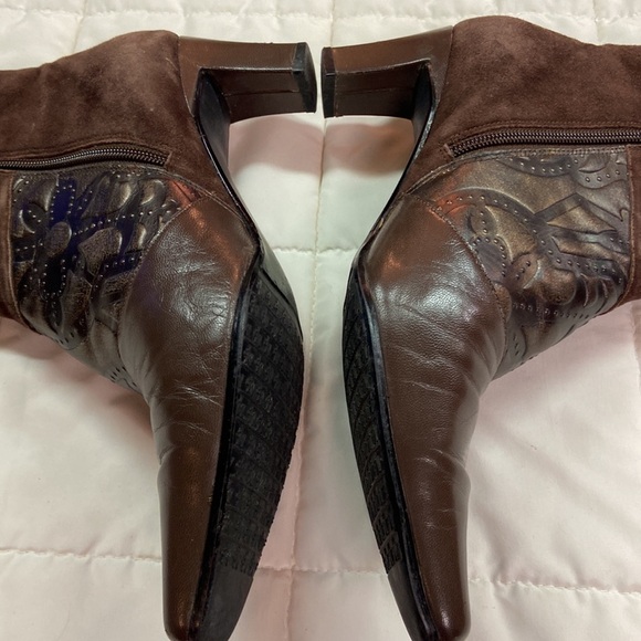 Monzo & Franco Oyster Heeled Embossed Brown Leather Upper Boots Size 8.5 EUC - Picture 4 of 13